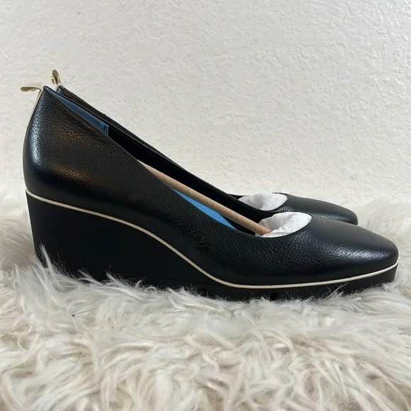 BETABRAND All Weather Wedge Heel In Black Pebbled Leather Slip On Size 11 NEW - Picture 5 of 16